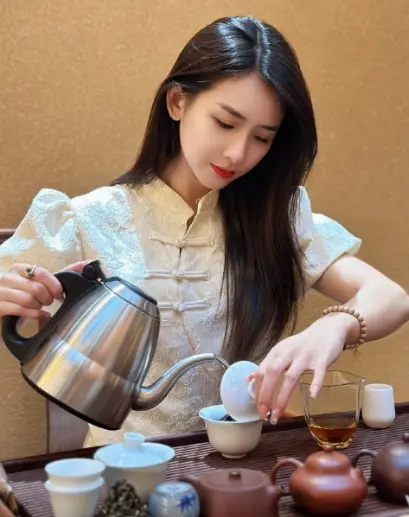 上海焙茶抹茶-双重茶粉-EKA天物：一口喝掉整个京都的绿意，你试过没？🍵